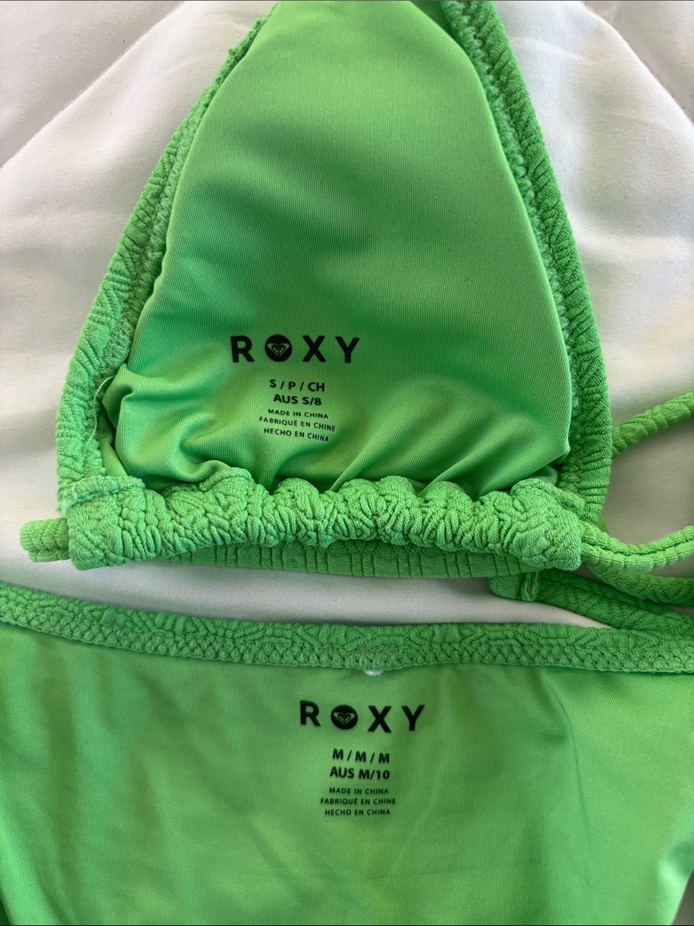 Green Roxy bikini set - Picture 2 of 3